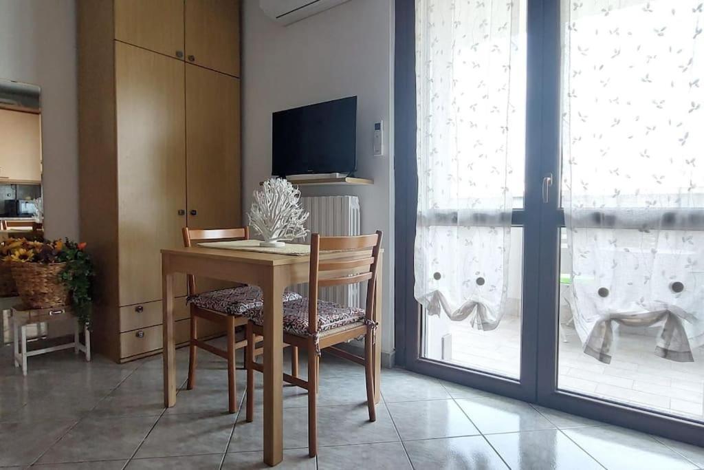 Appartamento Deliziosa Casa Mignon Luisago Esterno foto